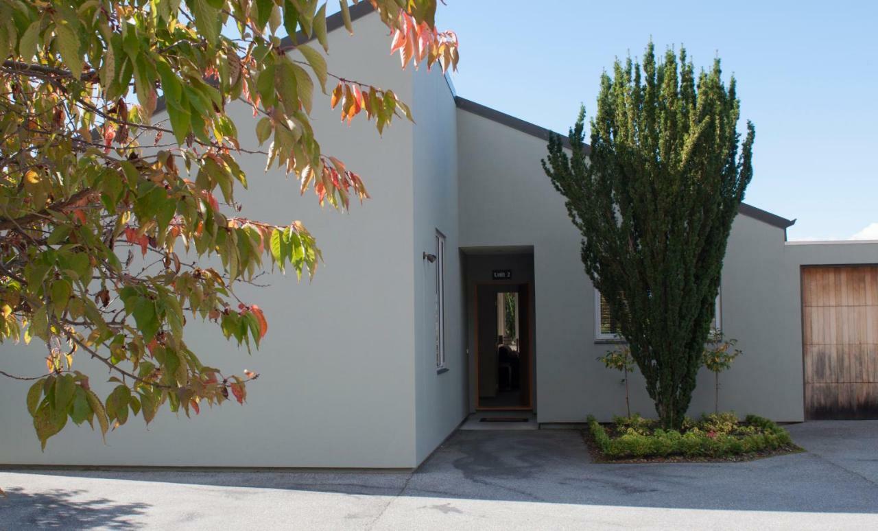 Sunrise Sanctuary Villa Wanaka Exterior photo