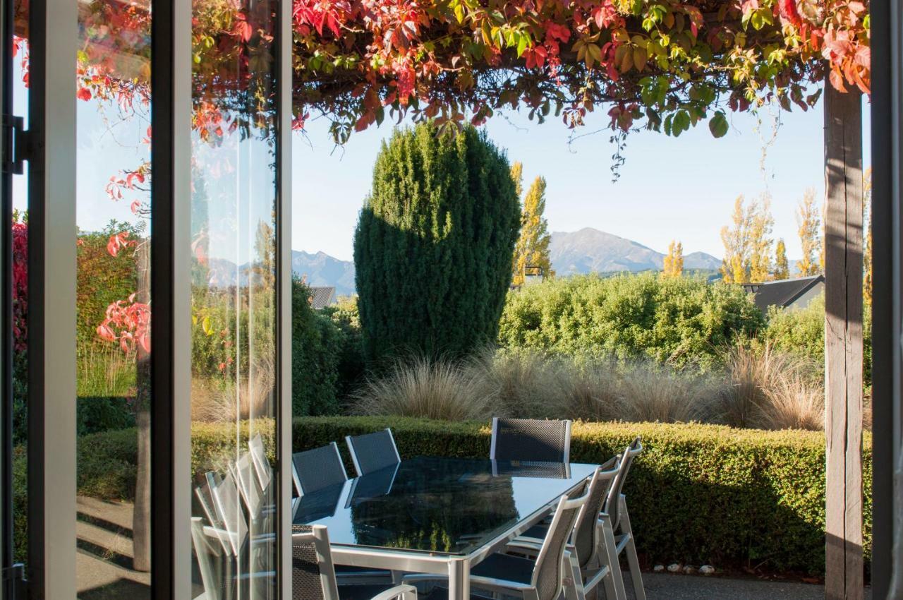 Sunrise Sanctuary Villa Wanaka Exterior photo